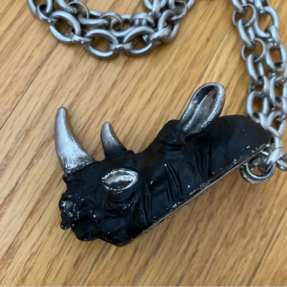 Zara Limited Edition Long Metal Link Rhinoceros Necklace - Picture 7 of 10